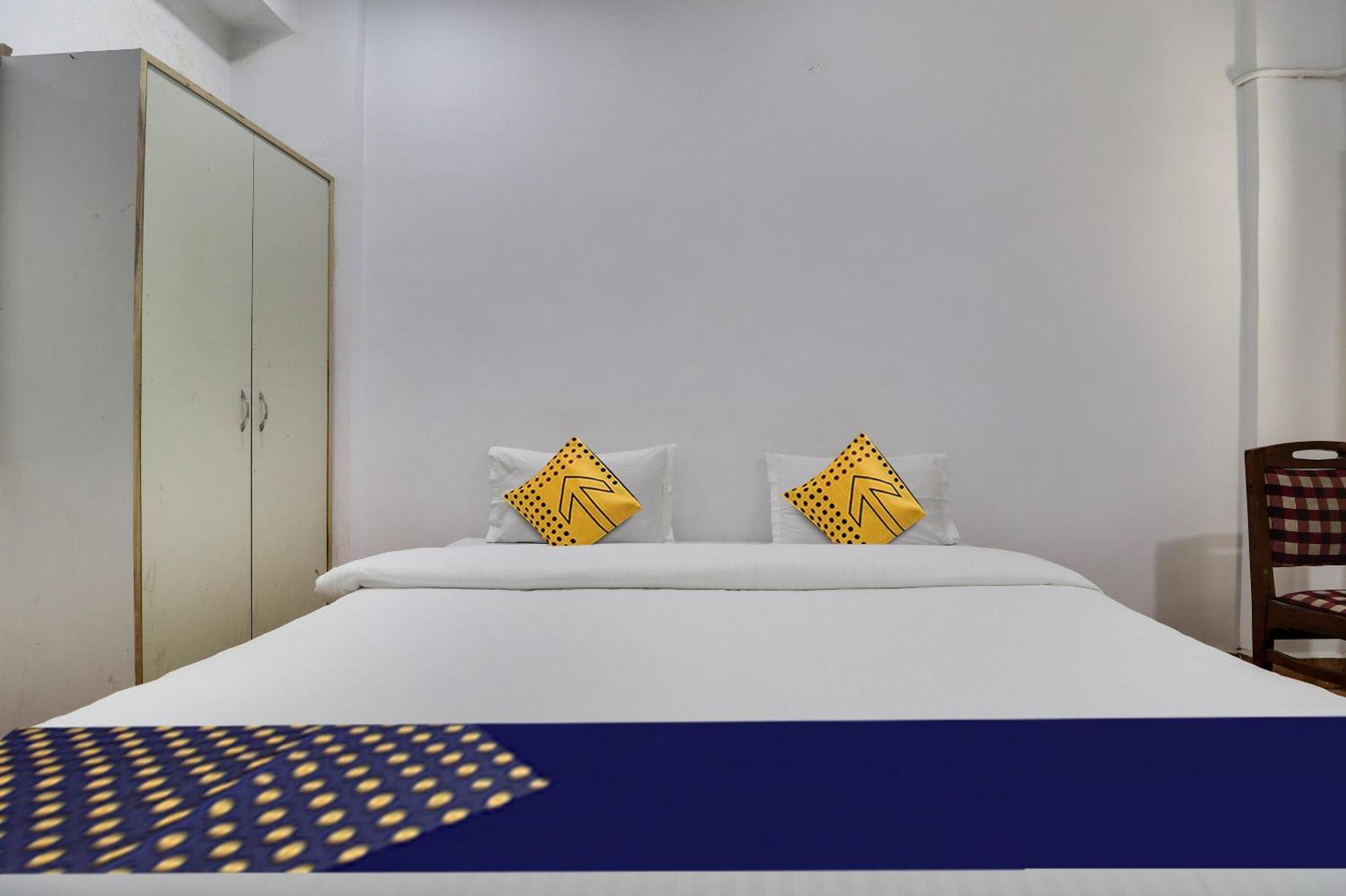 היידראבד Spot On Apsara Hotel מראה חיצוני תמונה