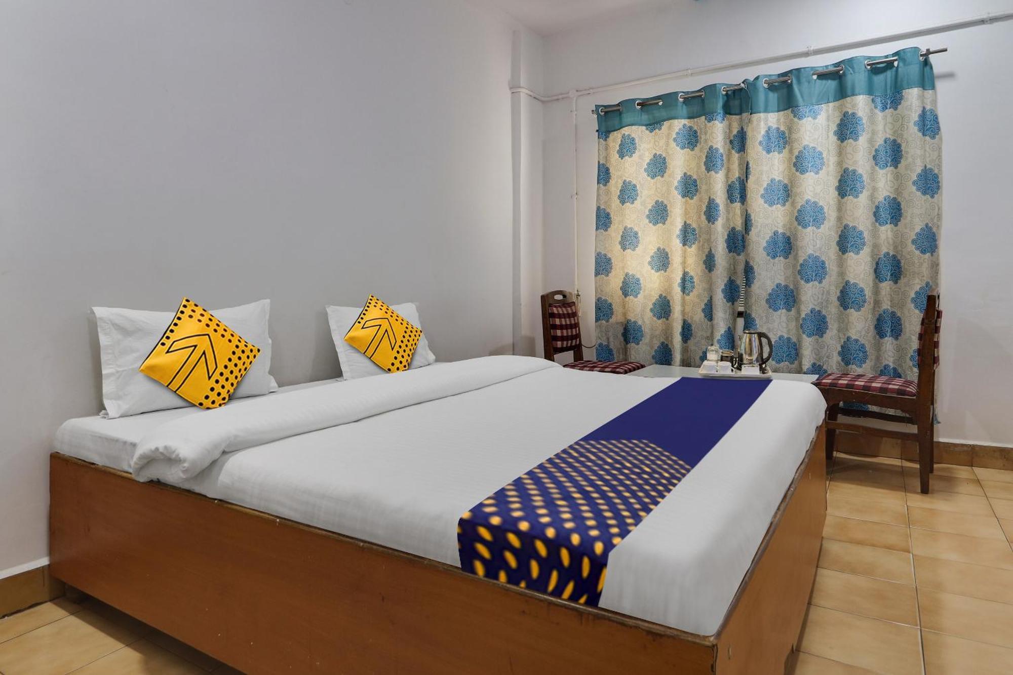 היידראבד Spot On Apsara Hotel מראה חיצוני תמונה